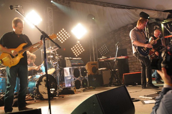 Them Crooked Vultures at Stubb's BarBQ, Austin, Texas - 10/01/09