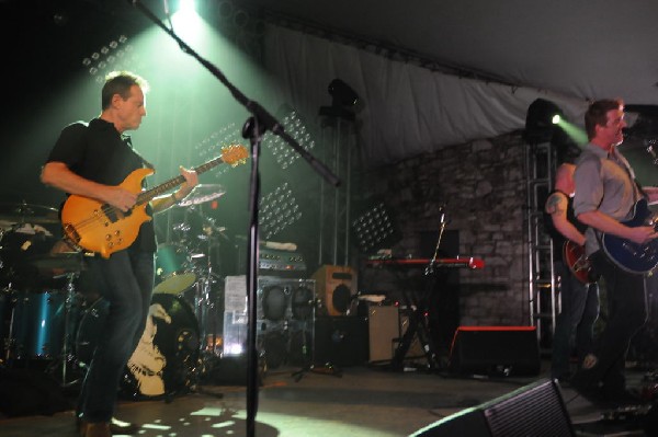 Them Crooked Vultures at Stubb's BarBQ, Austin, Texas - 10/01/09