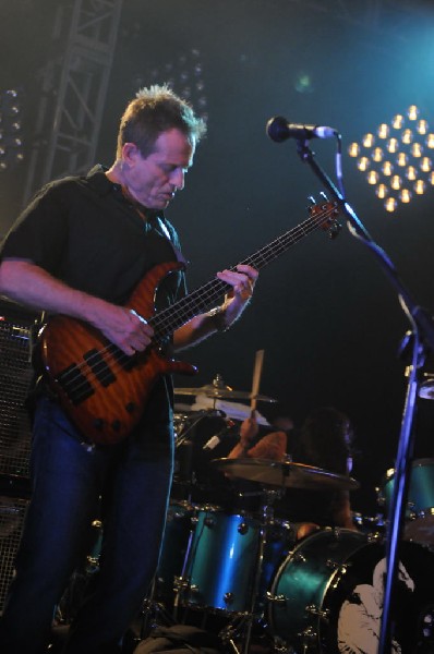 Them Crooked Vultures at Stubb's BarBQ, Austin, Texas - 10/01/09