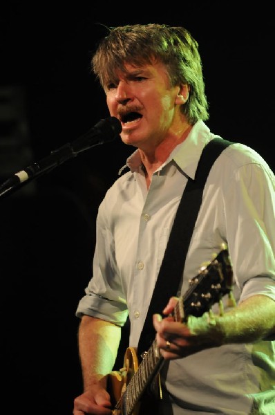 Crowded House at Stubb's BarBQ, Austin, Texas 08/05/2010