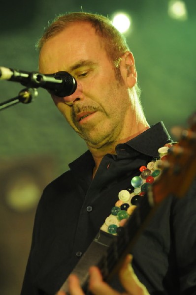 Crowded House at Stubb's BarBQ, Austin, Texas 08/05/2010