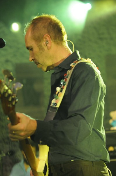 Crowded House at Stubb's BarBQ, Austin, Texas 08/05/2010