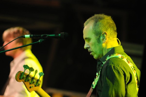 Crowded House at Stubb's BarBQ, Austin, Texas 08/05/2010