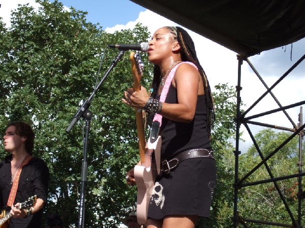 Danielia Cotton at ACL Fest 2006 Austin, Tx