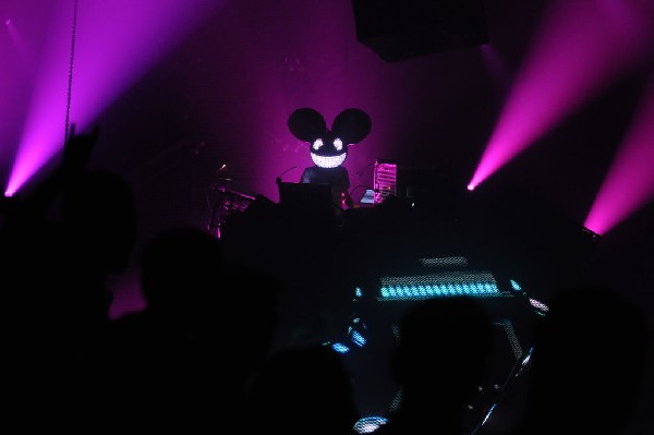 Deadmau5 at the Austin Music Hall, 09/13/11 - Austin Texas - photo by jeff