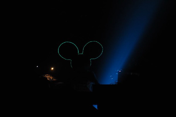 Deadmau5 at the Austin Music Hall, 09/13/11 - Austin Texas - photo by jeff