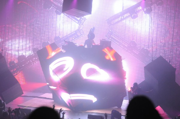 Deadmau5 at the Austin Music Hall, 09/13/11 - Austin Texas - photo by jeff