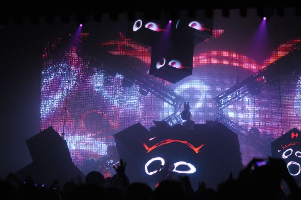 Deadmau5 at the Austin Music Hall, 09/13/11 - Austin Texas - photo by jeff