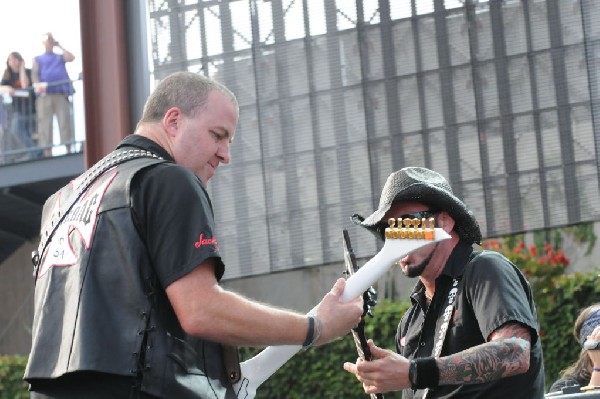 Dimebag Tribute at Ozzfest 2008