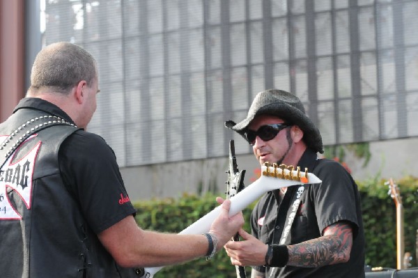 Dimebag Tribute at Ozzfest 2008