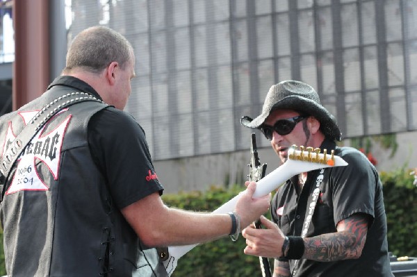 Dimebag Tribute at Ozzfest 2008