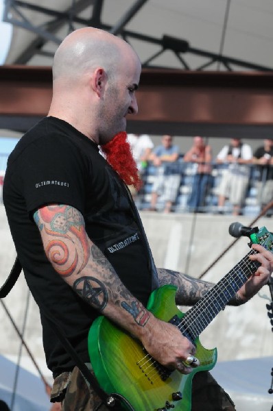 Dimebag Tribute at Ozzfest 2008