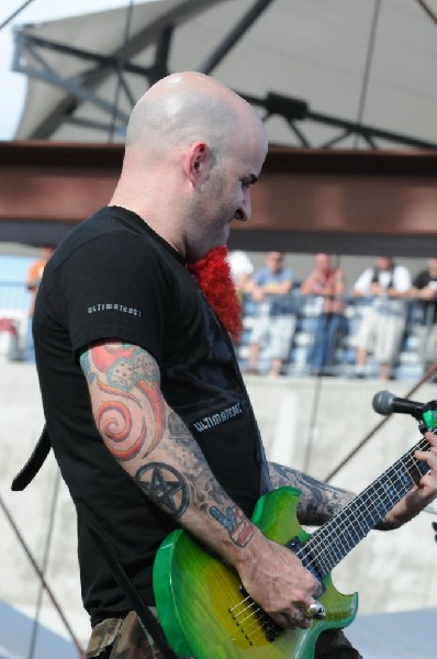 Dimebag Tribute at Ozzfest 2008