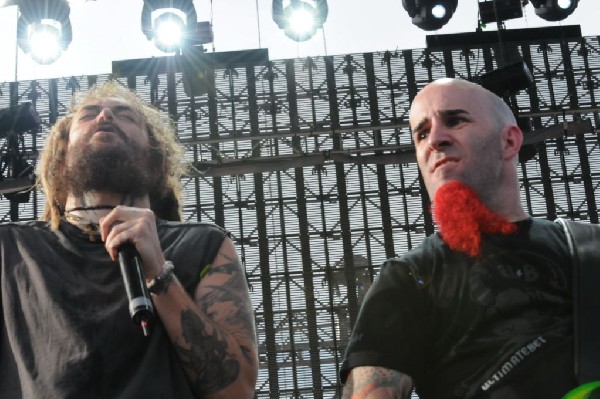 Dimebag Tribute at Ozzfest 2008