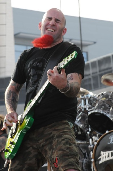 Dimebag Tribute at Ozzfest 2008