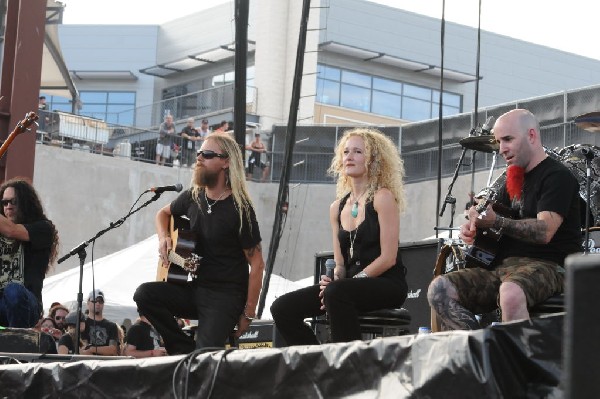 Dimebag Tribute at Ozzfest 2008