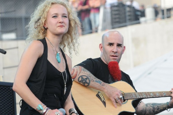 Dimebag Tribute at Ozzfest 2008