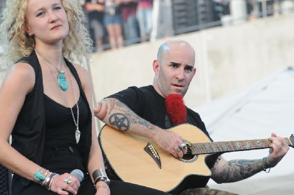 Dimebag Tribute at Ozzfest 2008