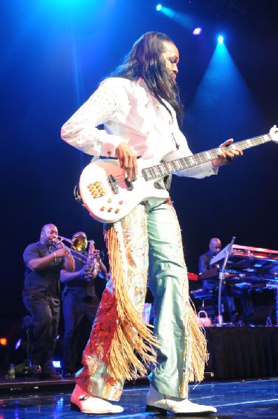 Earth, Wind & Fire at ACL Live at the Moody Theater, 03/01/2012, Austin