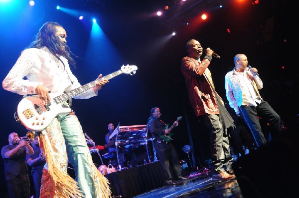 Earth, Wind & Fire at ACL Live at the Moody Theater, 03/01/2012, Austin