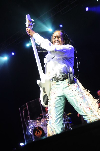 Earth, Wind & Fire at ACL Live at the Moody Theater, 03/01/2012, Austin