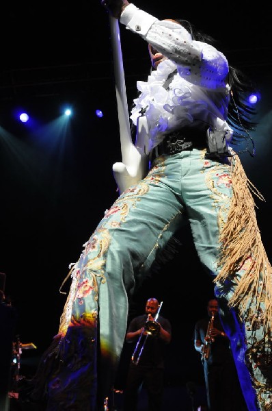 Earth, Wind & Fire at ACL Live at the Moody Theater, 03/01/2012, Austin