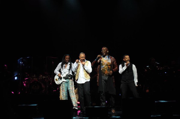 Earth, Wind & Fire at ACL Live at the Moody Theater, 03/01/2012, Austin