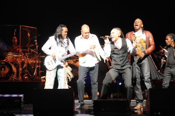 Earth, Wind & Fire at ACL Live at the Moody Theater, 03/01/2012, Austin