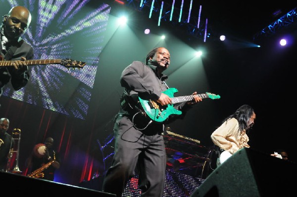 Earth, Wind & Fire at ACL Live at the Moody Theater, Austin, Texas 06/1