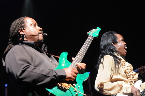 Earth, Wind & Fire at ACL Live at the Moody Theater, Austin, Texas 06/1