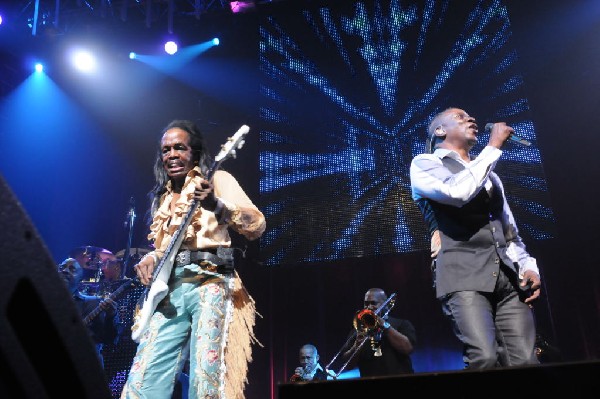 Earth, Wind & Fire at ACL Live at the Moody Theater, Austin, Texas 06/1