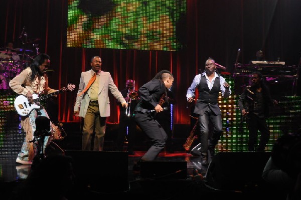 Earth, Wind & Fire at ACL Live at the Moody Theater, Austin, Texas 06/1