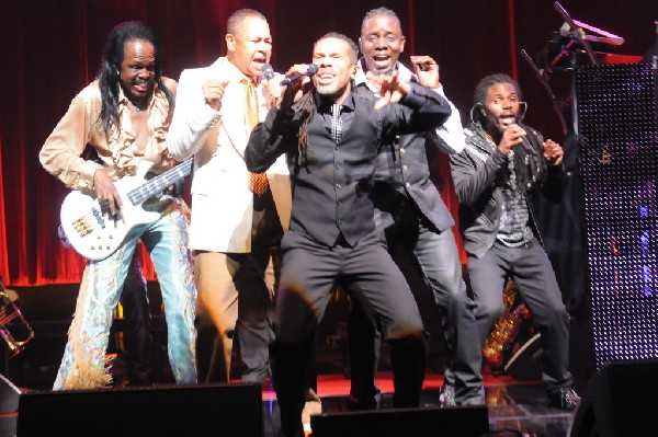 Earth, Wind & Fire at ACL Live at the Moody Theater, Austin, Texas 06/1