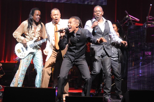 Earth, Wind & Fire at ACL Live at the Moody Theater, Austin, Texas 06/1