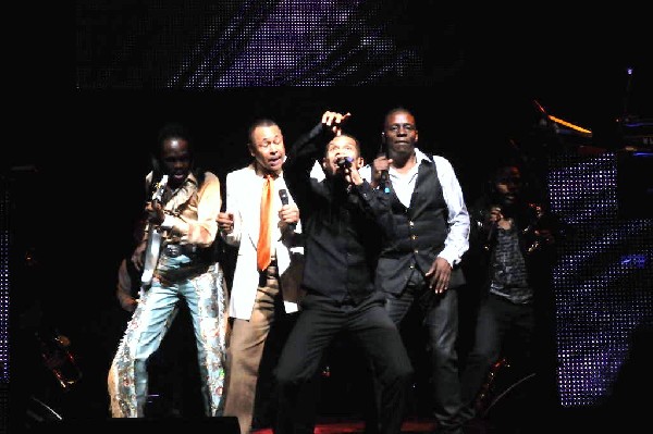 Earth, Wind & Fire at ACL Live at the Moody Theater, Austin, Texas 06/1