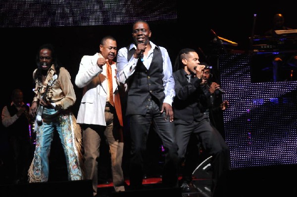 Earth, Wind & Fire at ACL Live at the Moody Theater, Austin, Texas 06/1