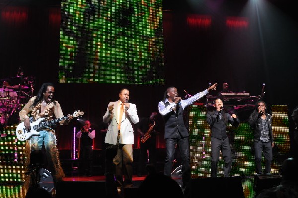 Earth, Wind & Fire at ACL Live at the Moody Theater, Austin, Texas 06/1