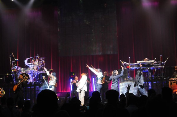 Earth, Wind & Fire at ACL Live at the Moody Theater, Austin, Texas 06/1