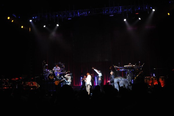 Earth, Wind & Fire at ACL Live at the Moody Theater, Austin, Texas 06/1