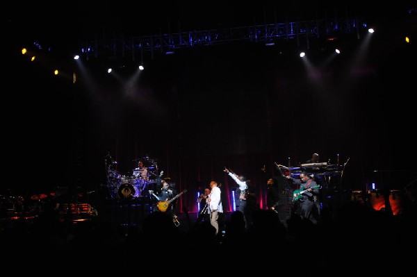 Earth, Wind & Fire at ACL Live at the Moody Theater, Austin, Texas 06/1