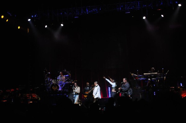 Earth, Wind & Fire at ACL Live at the Moody Theater, Austin, Texas 06/1