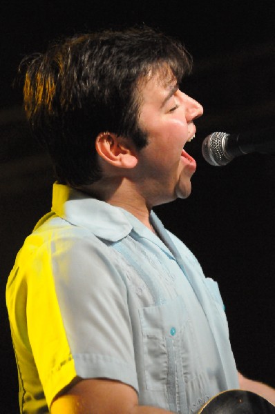 Eli "Paperboy" Reed & The True Loves  at La Zona Rosa