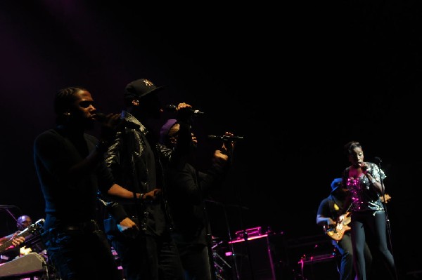 Estelle at the Bass Concert Hall