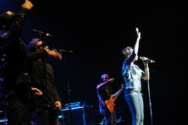 Estelle at the Bass Concert Hall