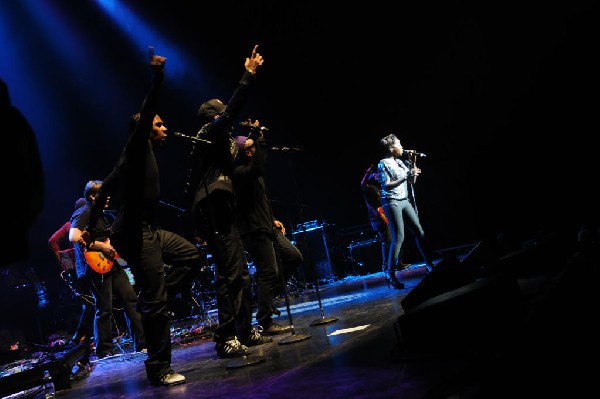 Estelle at the Bass Concert Hall