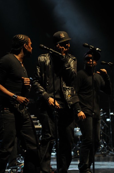 Estelle at the Bass Concert Hall