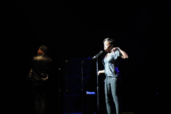 Estelle at the Bass Concert Hall