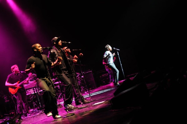 Estelle at the Bass Concert Hall