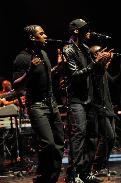 Estelle at the Bass Concert Hall