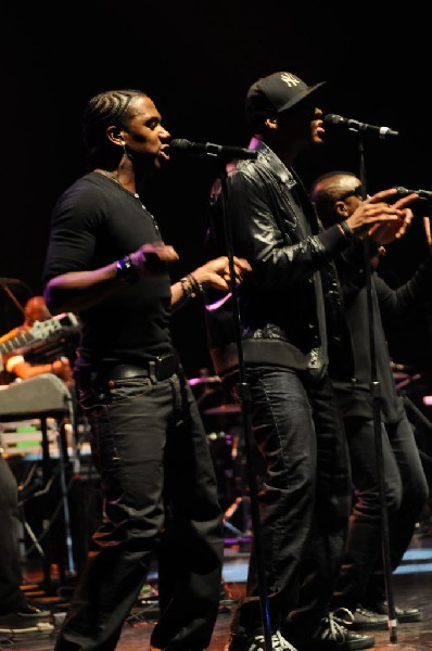 Estelle at the Bass Concert Hall